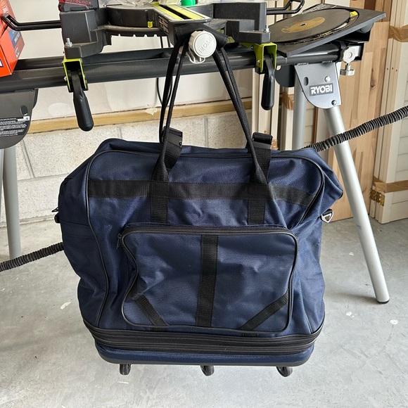 Rolling Duffel Bags XL - Picture 4 of 4